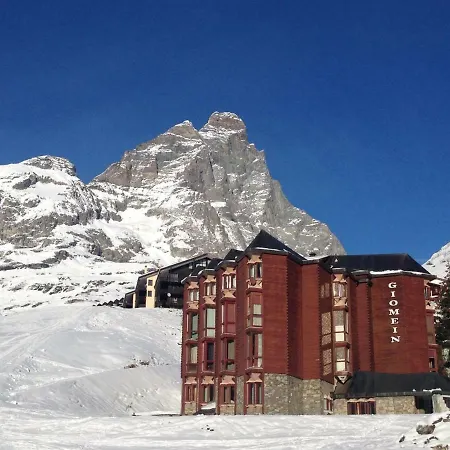 Aura Snowy Peaks At The Foot Of The Matterhorn - Cerviniaholidays-com ברויל-קרוויניה